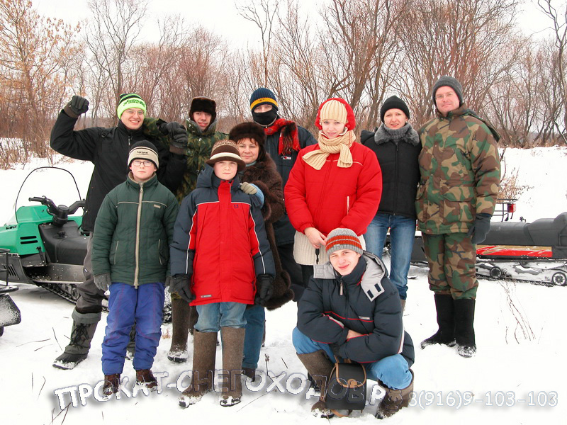 Вся банда в сборе , утеплена , настроена на приключение и готова осваивать снежные просторы на снегоходах вместе с АТВ-ЛЭНД!